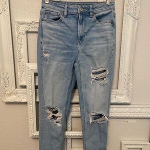 American Eagle Mom Straight jeans